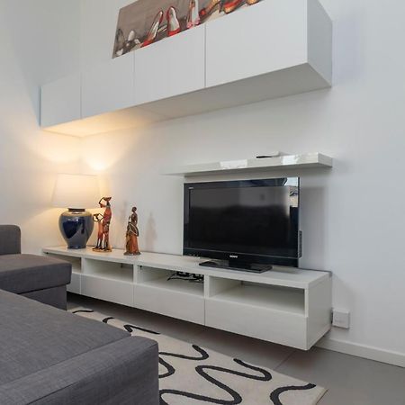 Апартаменты Cosy 1 Bed Flat With Terrace Милан Экстерьер фото