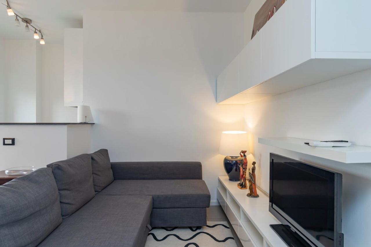 Апартаменты Cosy 1 Bed Flat With Terrace Милан Экстерьер фото